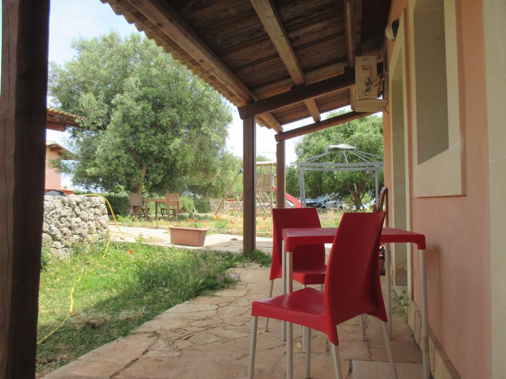 Le Mangiatoie Del Re Giordano Villa Авола Екстериор снимка